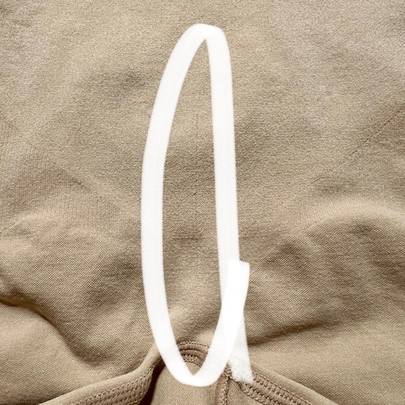 SKIMS Sculpt Short Mid Thigh W/ Open Gusset in Clay - Picture 4 of 6